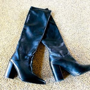 Stuart Weitzman Knee-High Black Leather Boots 37.5